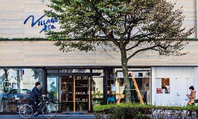 VILLAGE&CO ヴィレッジアンドカンパニー